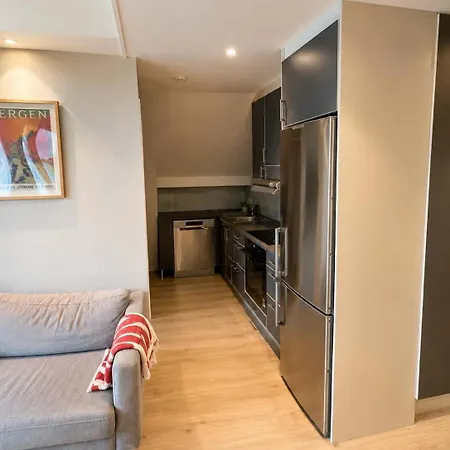 Modern Seafront 3br Loft Walk To Bryggen - Svb305