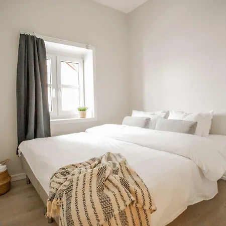 Apartment Modern Seafront 3br Loft Walk To Bryggen - Svb305 Bergen